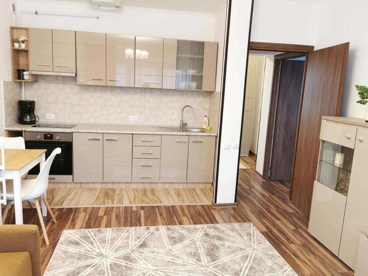 Charming Apartment In Villa Ιάσιο Εξωτερικό φωτογραφία